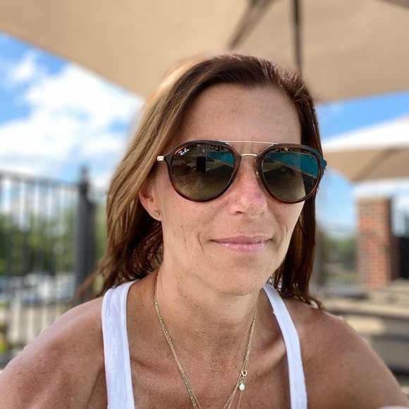 Meet your Posher, Jane - Picture 3 of 3